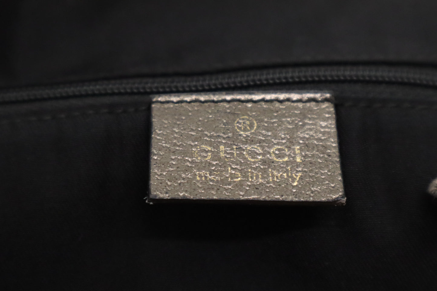 Gucci Abbey Shoulder Tote Bag in Beige GG Canvas