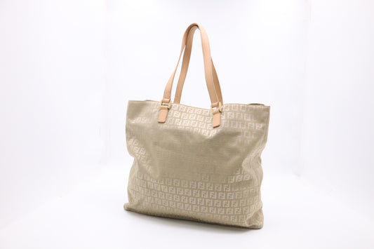 Fendi Tote Bag in Beige Zucchino Canvas