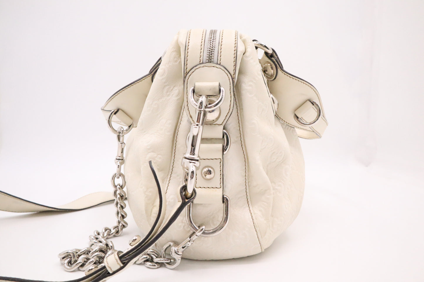 Gucci Boston Bag in Off White Guccissima Leather