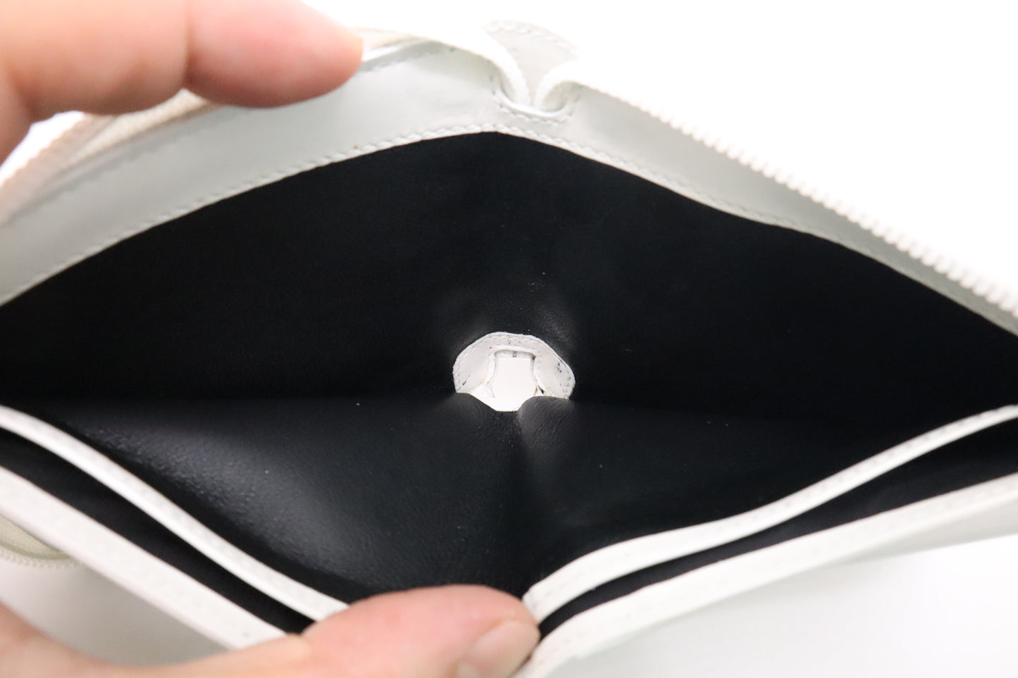 Gucci Compact Wallet in White Patent Leather
