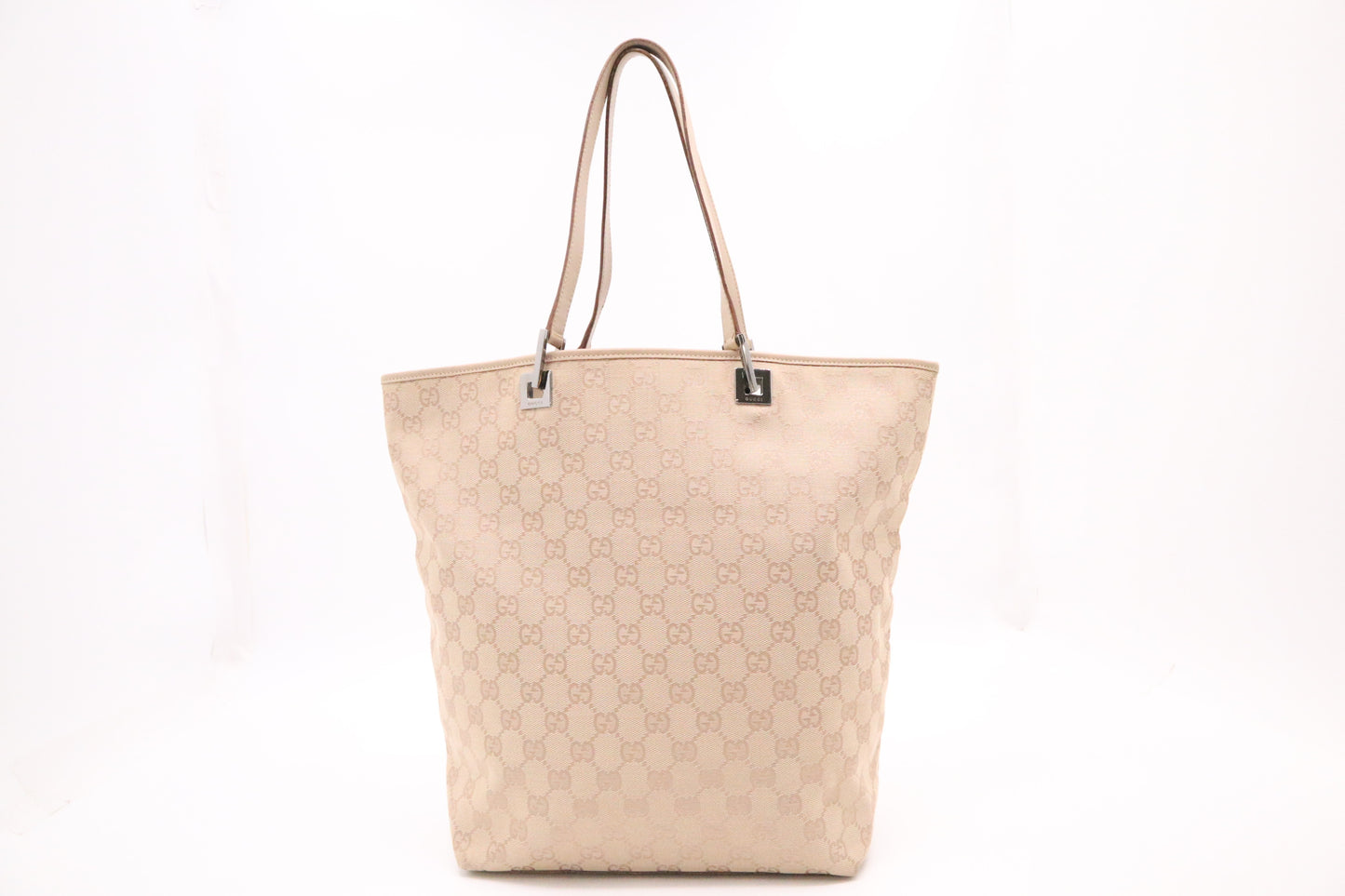 Gucci Shoulder Bag in Beige GG Canvas