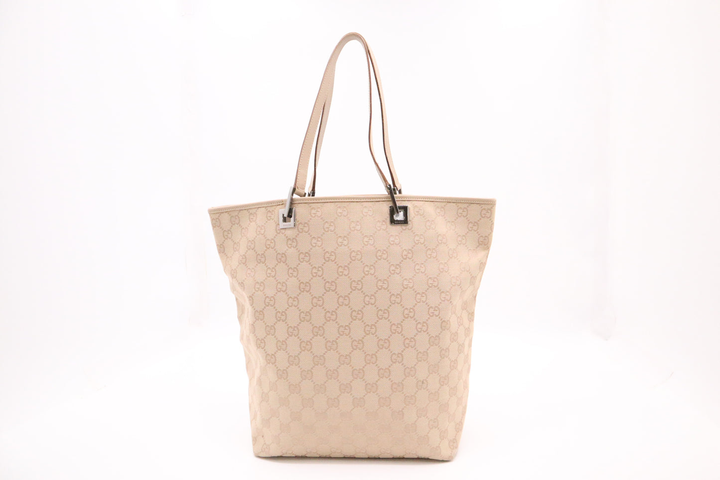 Gucci Shoulder Bag in Beige GG Canvas