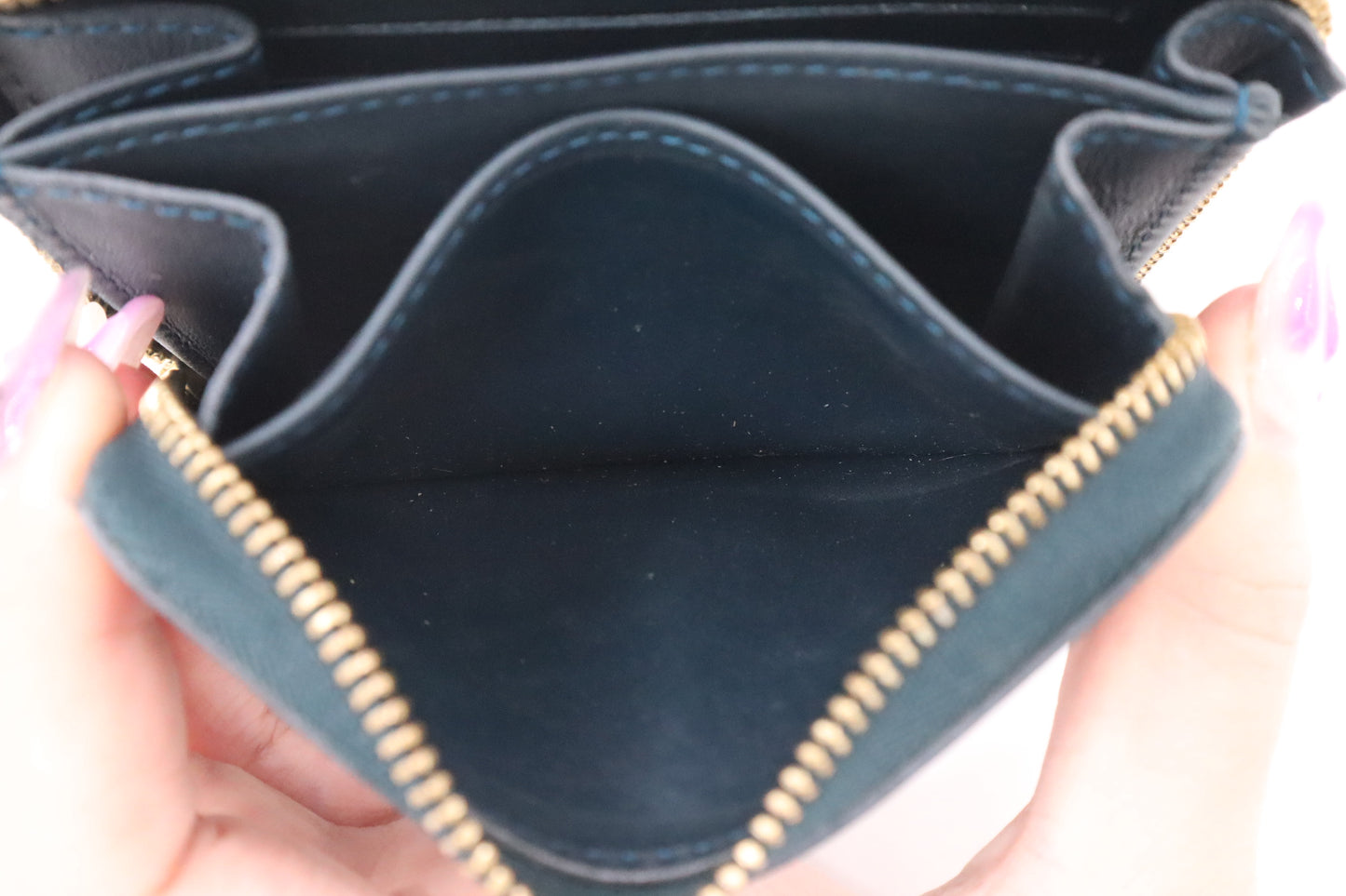 Louis Vuitton Zippy Coin Wallet in Green Vernis Leather