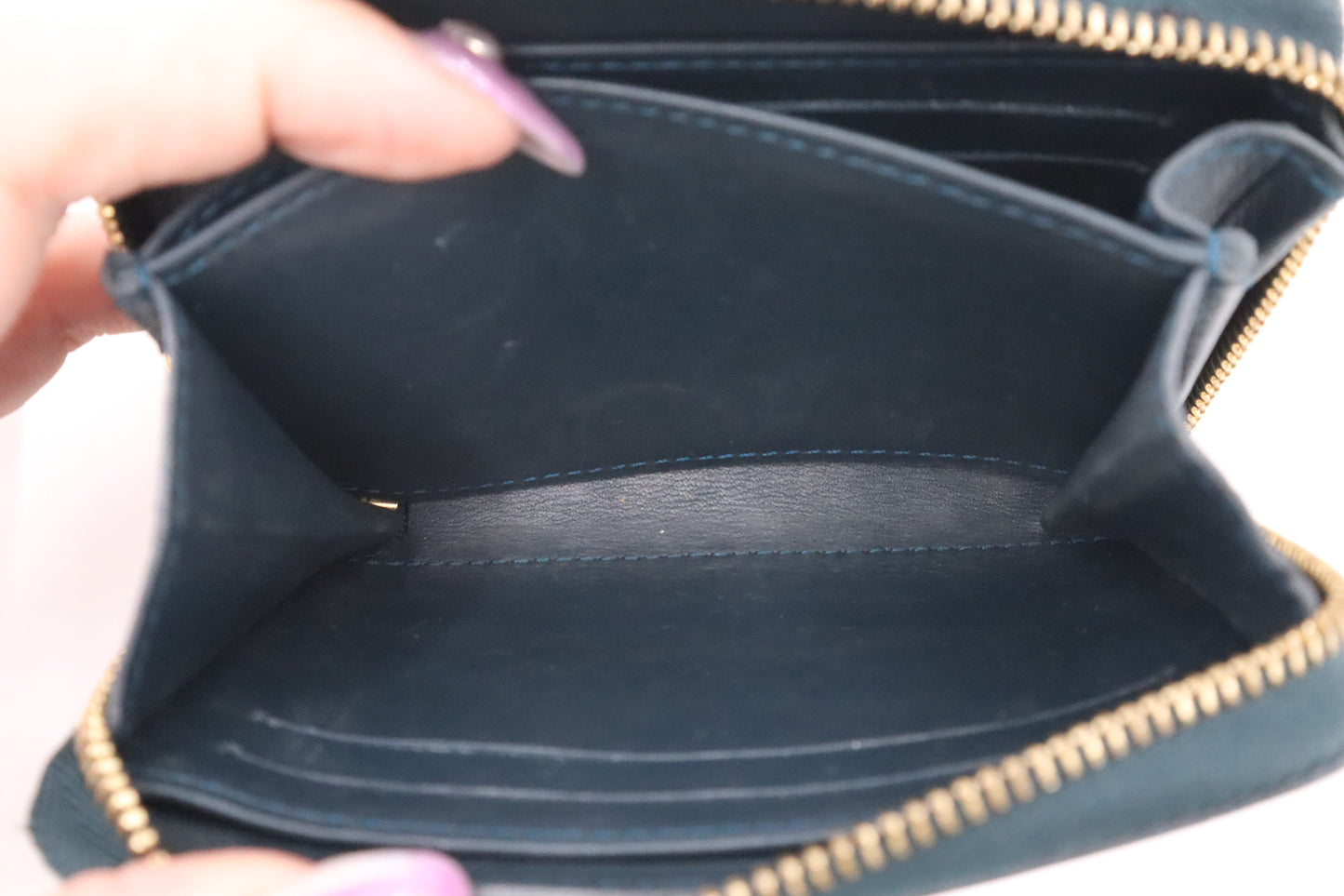 Louis Vuitton Zippy Coin Wallet in Green Vernis Leather