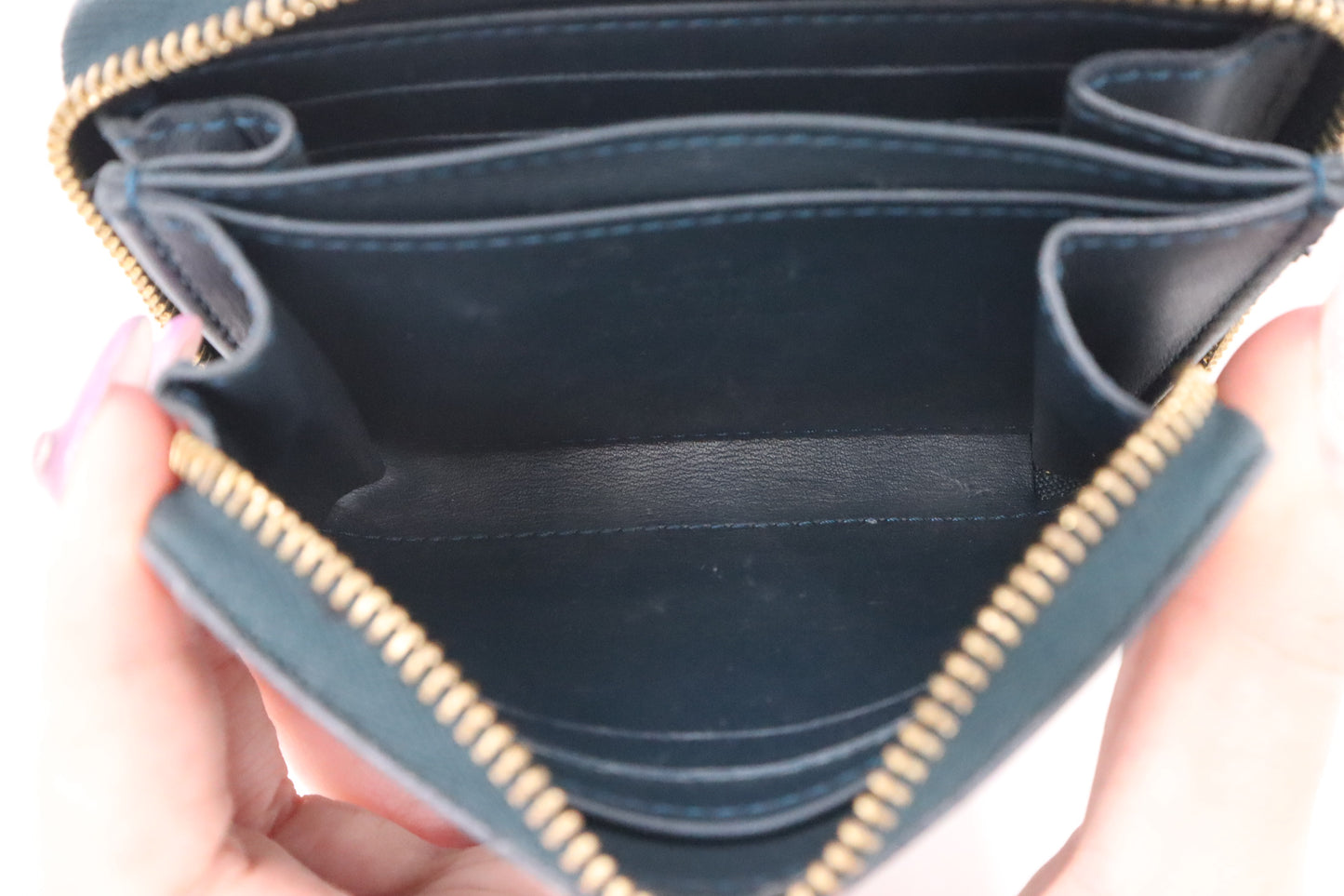 Louis Vuitton Zippy Coin Wallet in Green Vernis Leather