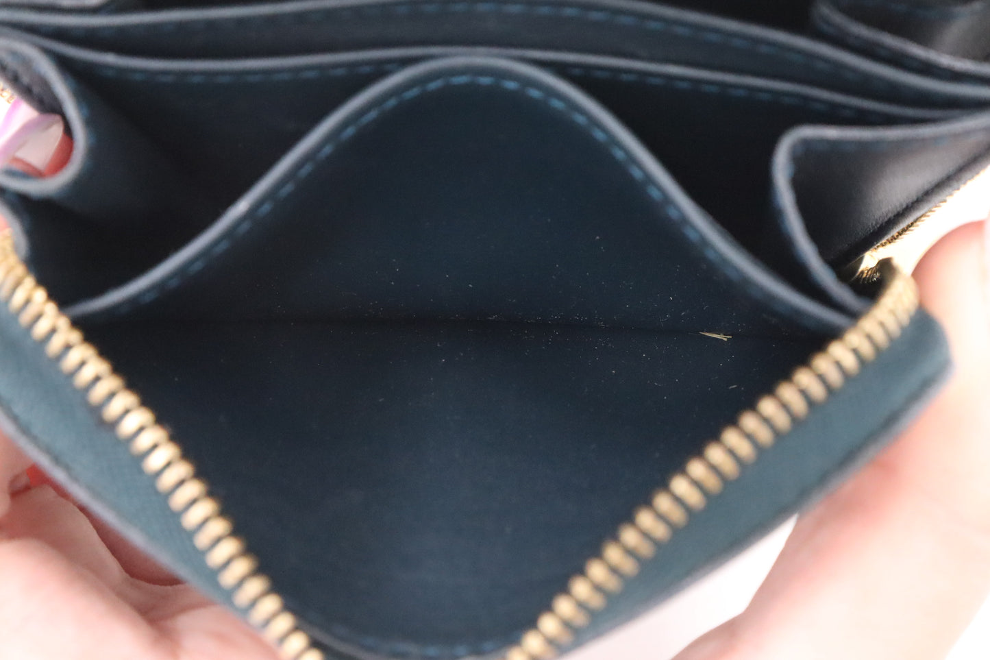 Louis Vuitton Zippy Coin Wallet in Green Vernis Leather