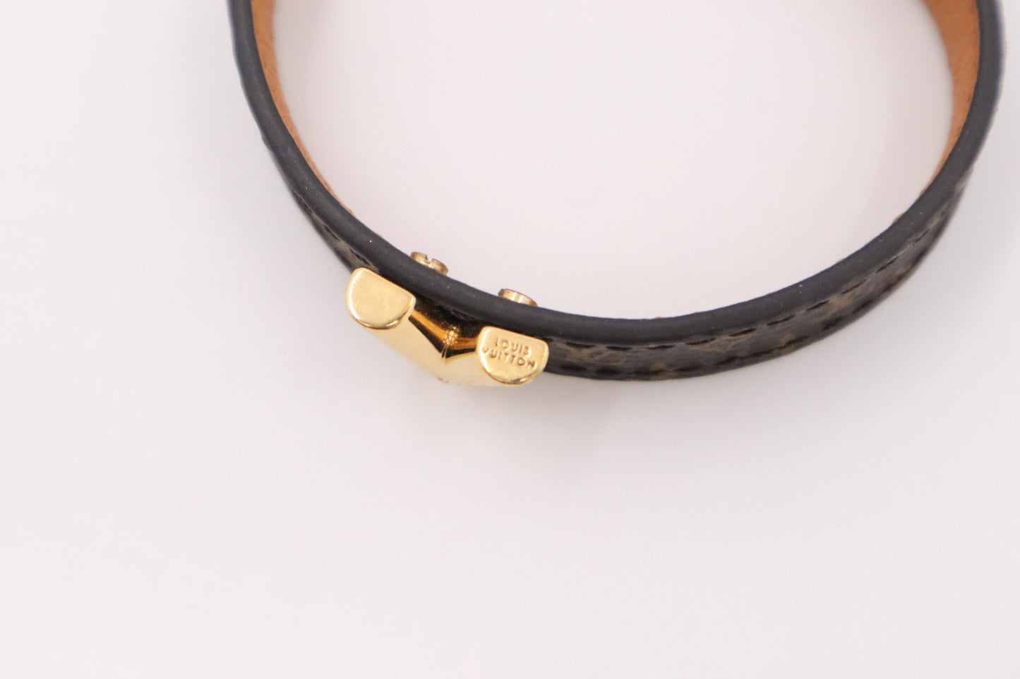 Louis Vuitton Essential V Bracelet in Monogram Canvas