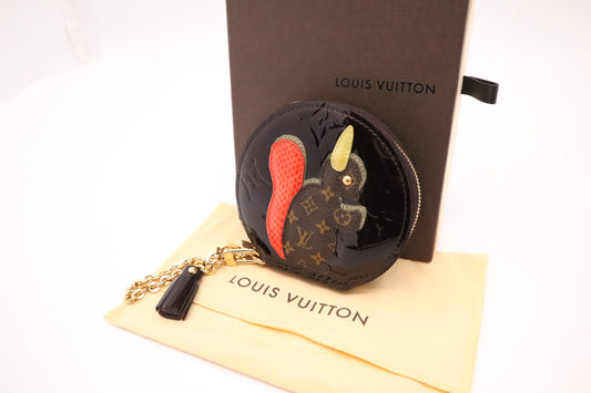 Louis Vuitton Squirrel Round Zippy in Amarante Vernis Leather