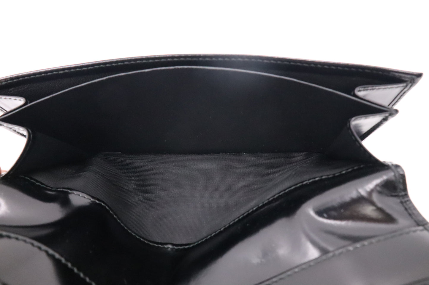 Gucci Long Wallet in Black Patent Leather