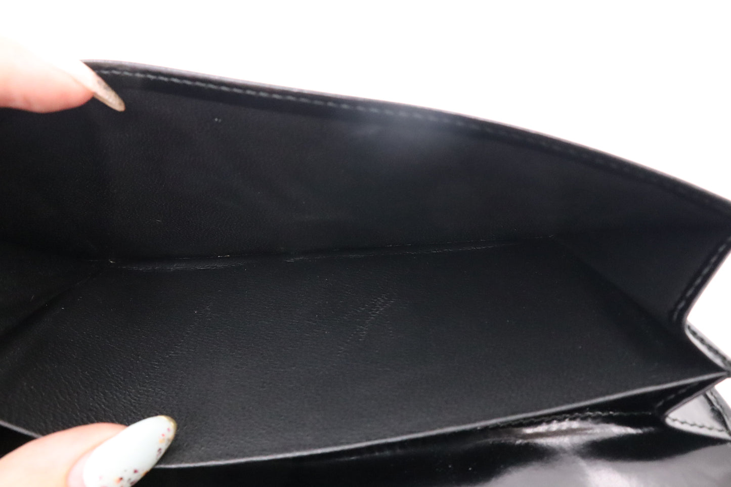 Gucci Long Wallet in Black Patent Leather