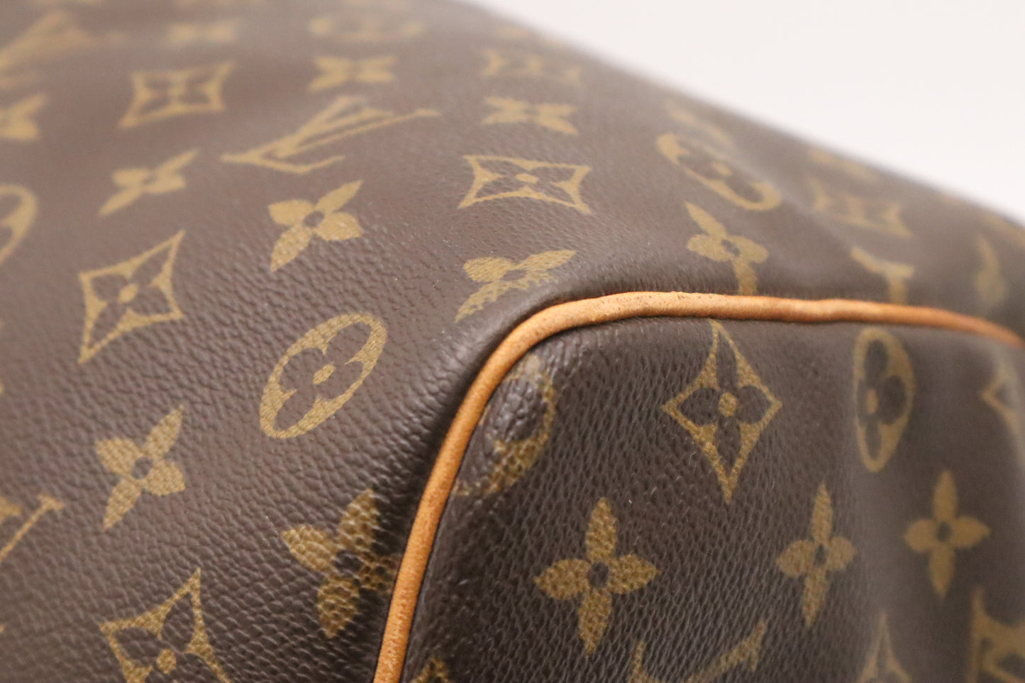 Louis Vuitton Keepall 60 in Monogram Canvas