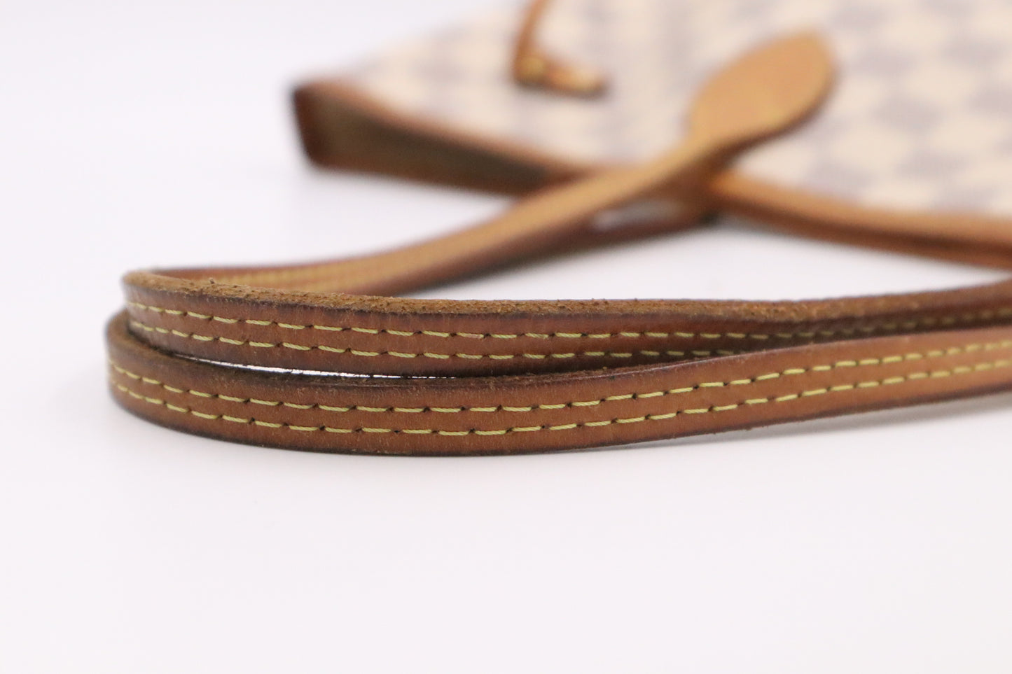 Louis Vuitton Neverfull MM in Damier Azur Canvas