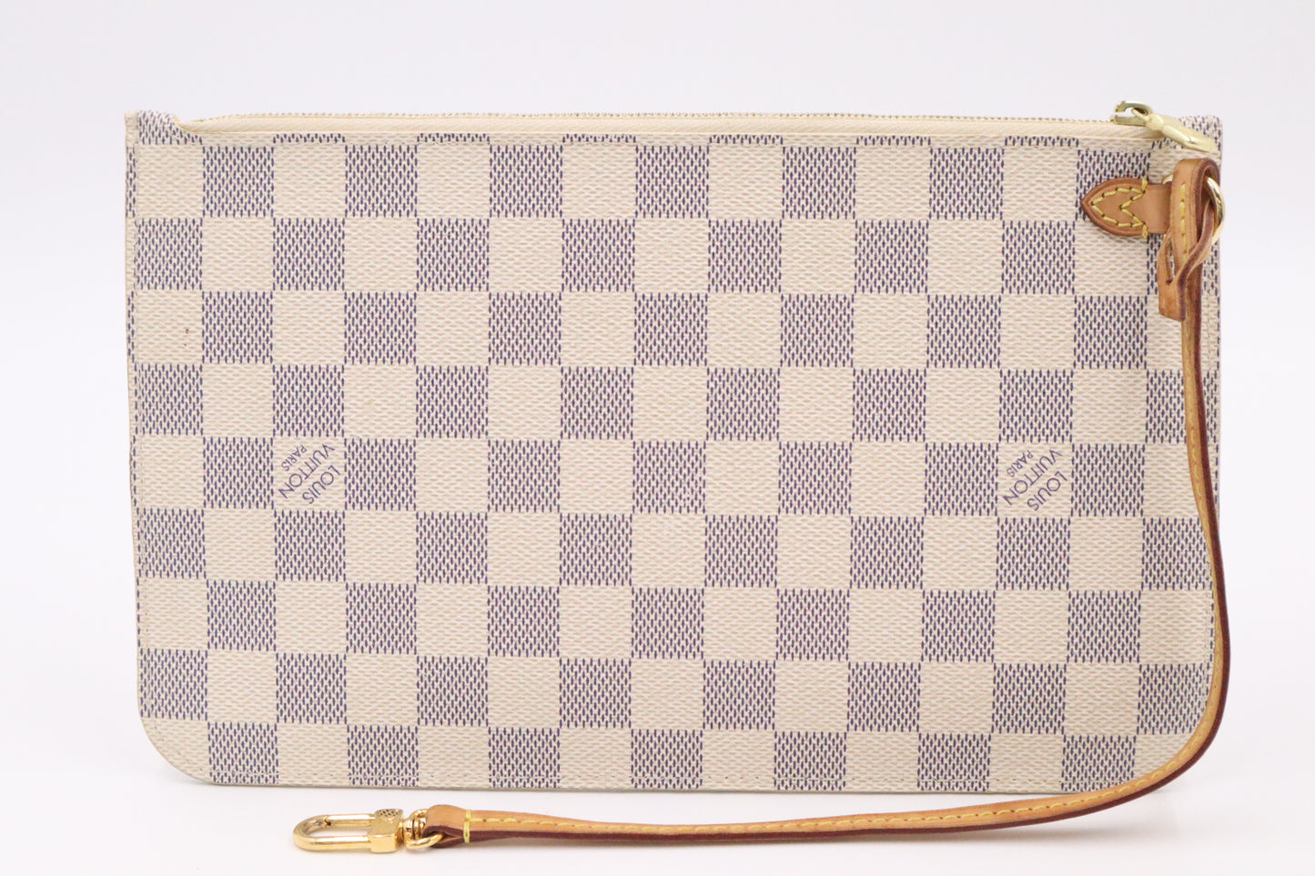 Louis Vuitton Neverfull MM in Damier Azur Canvas