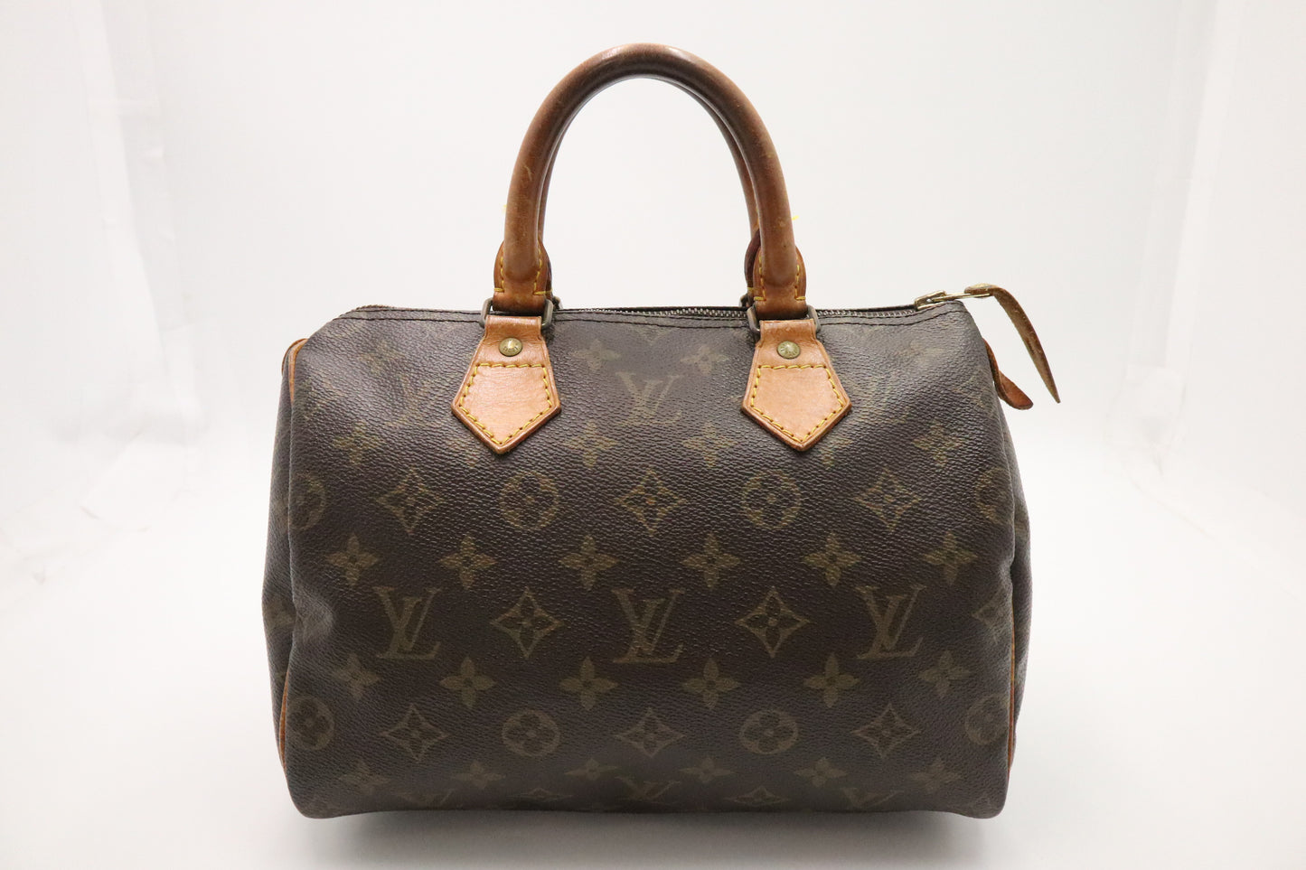 Louis Vuitton Speedy 25 in Monogram Canvas