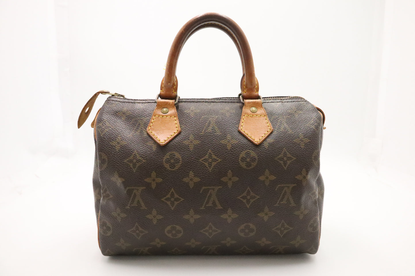 Louis Vuitton Speedy 25 in Monogram Canvas
