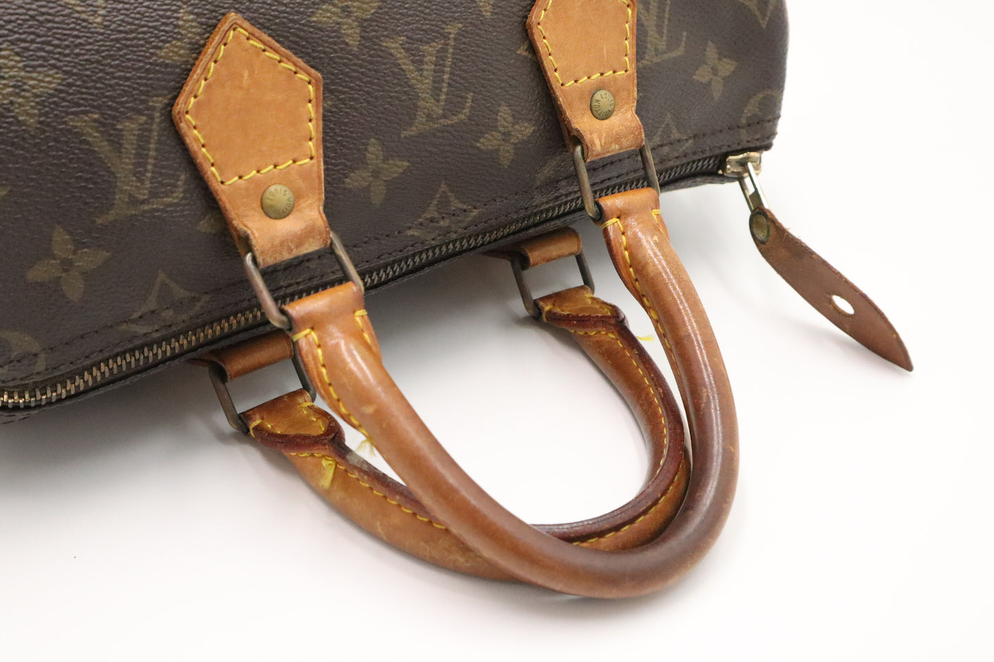 Louis Vuitton Speedy 25 in Monogram Canvas