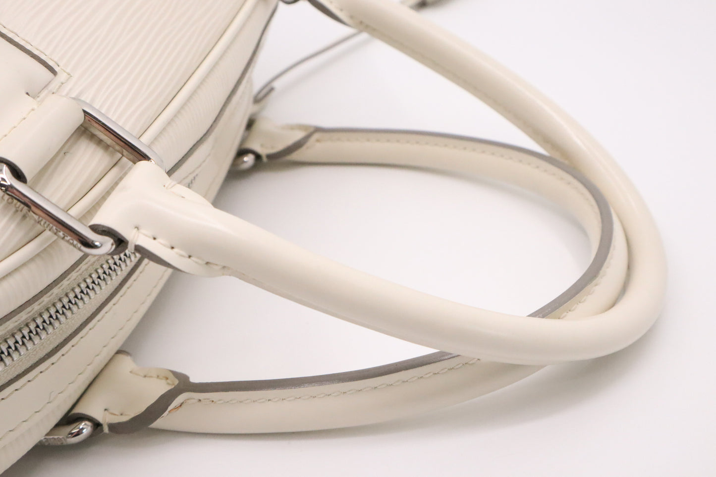 Louis Vuitton Montaigne Bowling MM in White Epi Leather