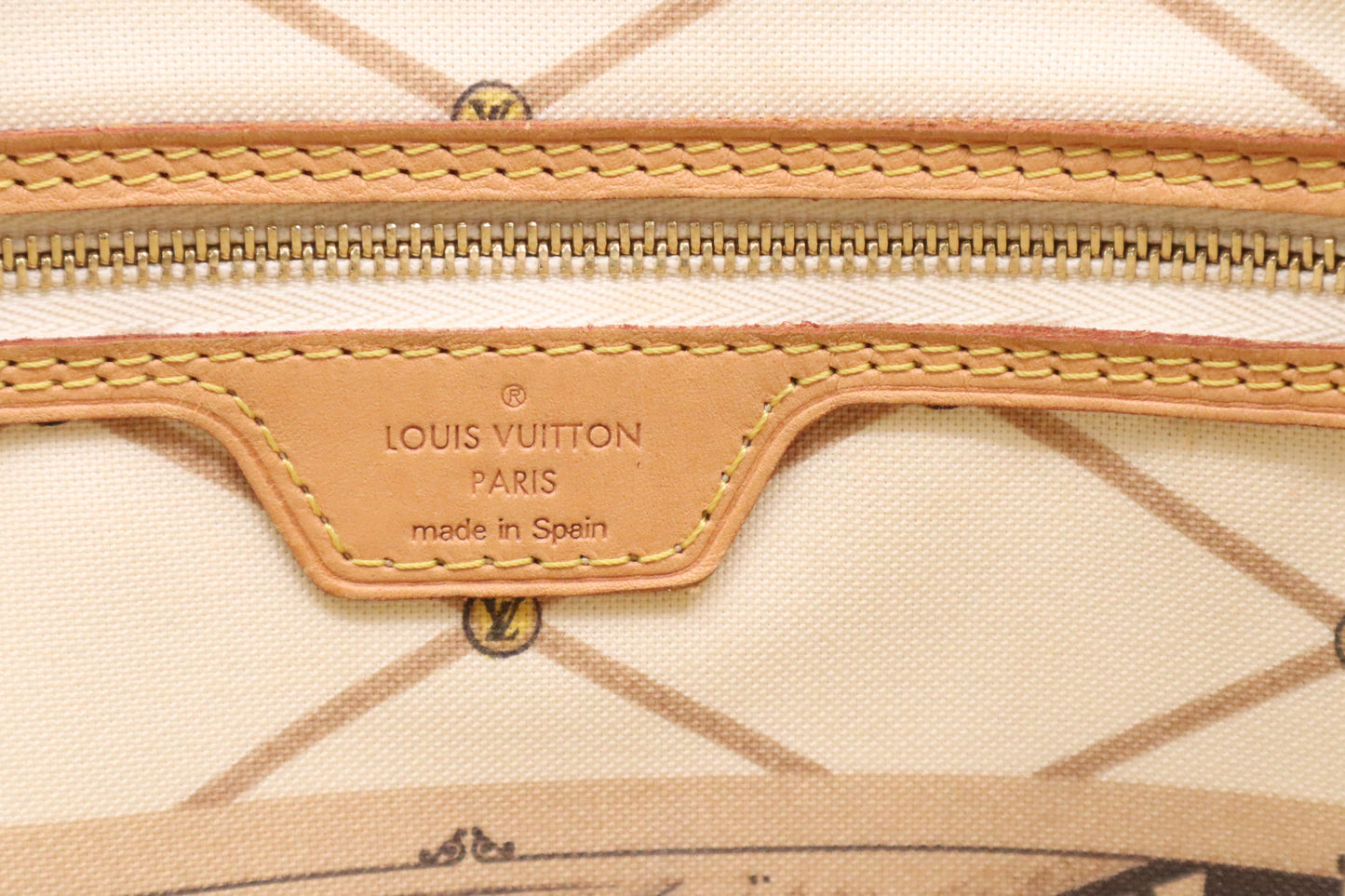 Louis Vuitton Neverfull MM in Hawaii Summer Trunks Damier Azur Canvas
