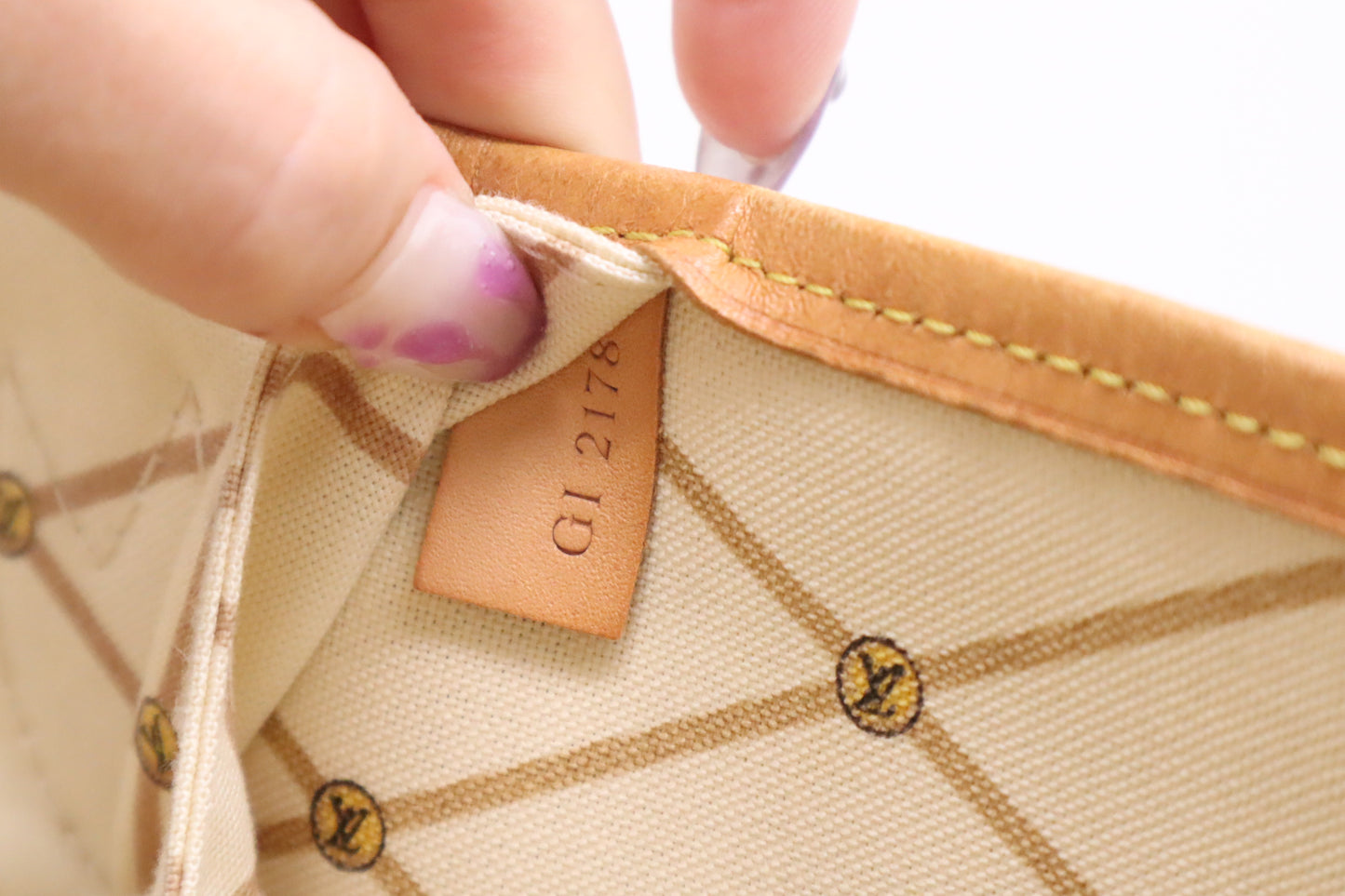 Louis Vuitton Neverfull MM in Hawaii Summer Trunks Damier Azur Canvas