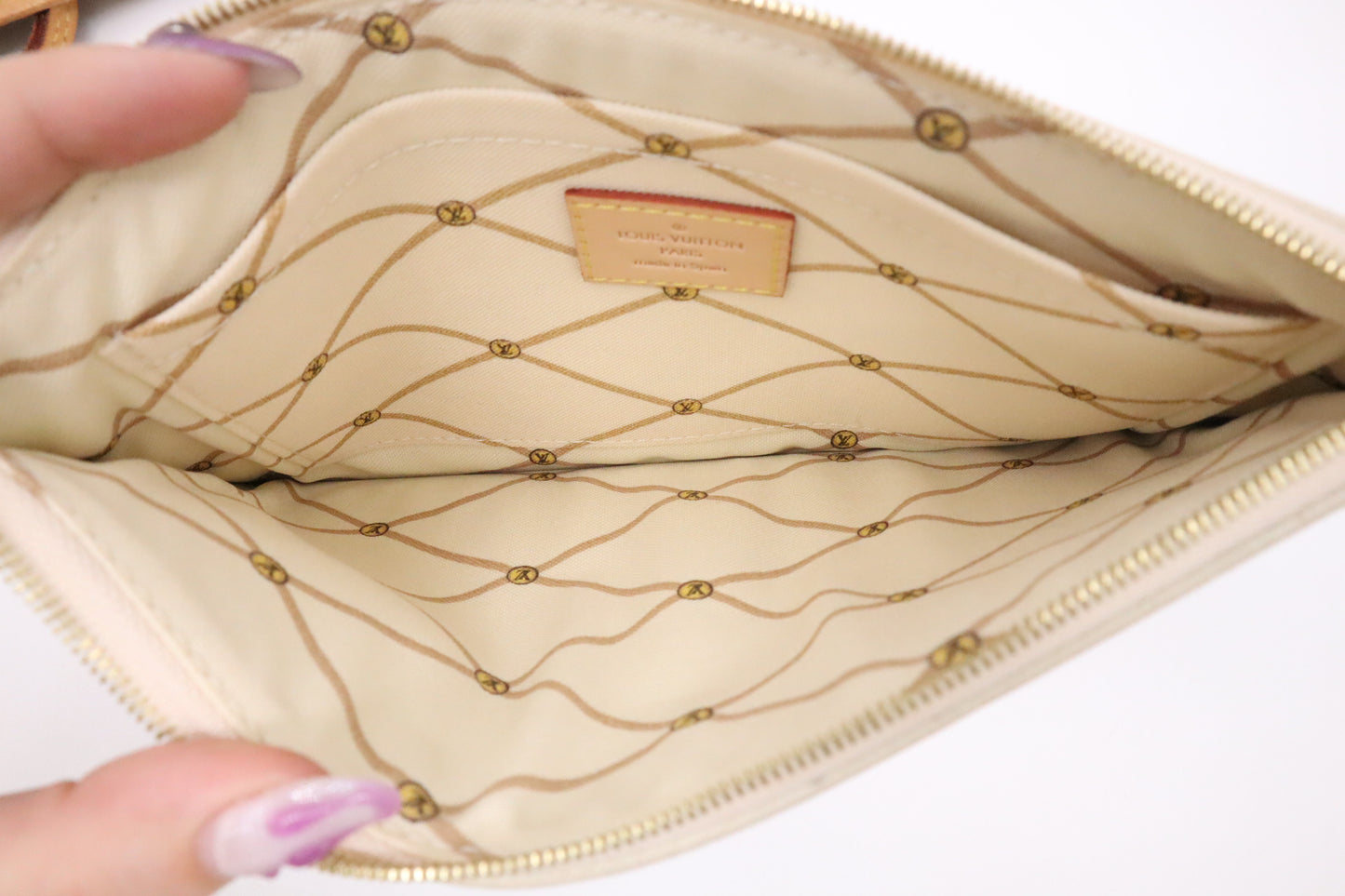 Louis Vuitton Neverfull MM in Hawaii Summer Trunks Damier Azur Canvas