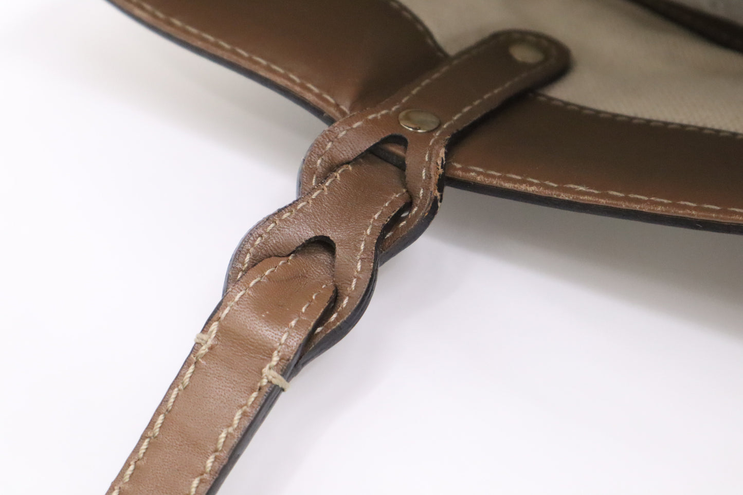 Gucci Tote in White Floral Canvas and Brown Leather