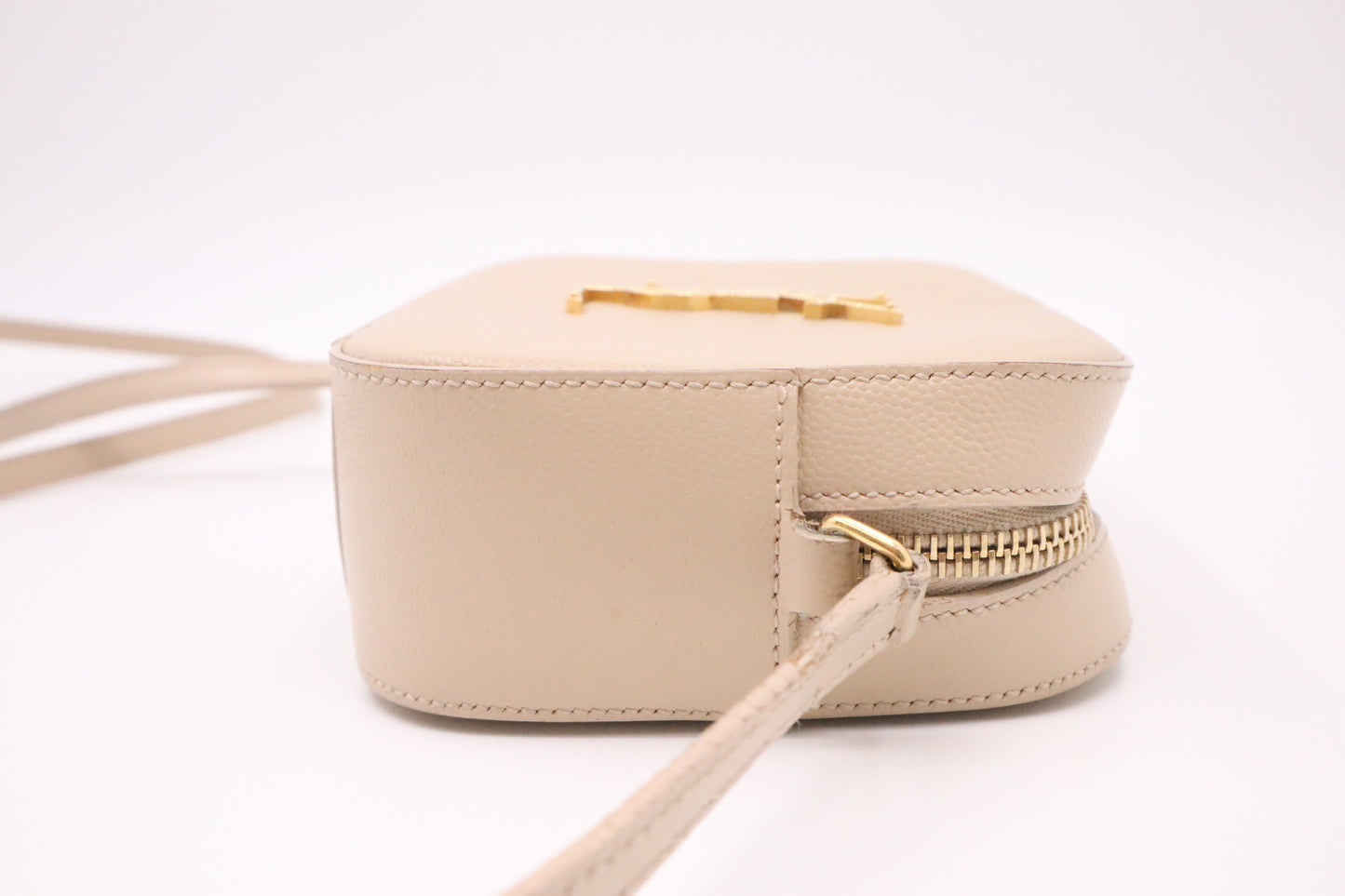 YSL Saint Laurent Crossbody Bag in Beige Pebbled Leather