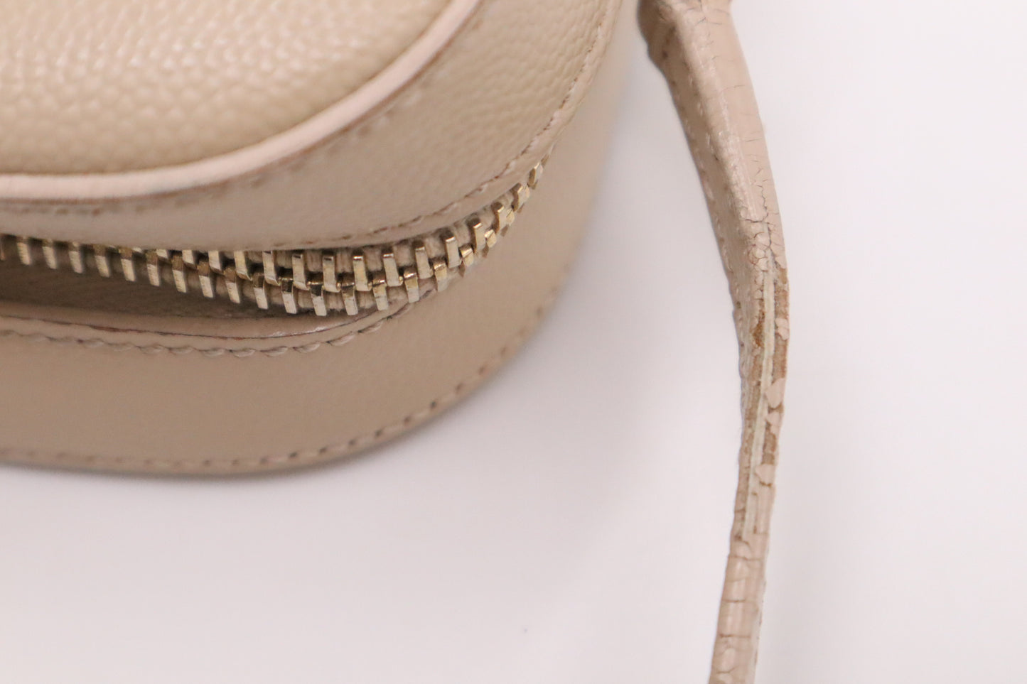 YSL Saint Laurent Crossbody Bag in Beige Pebbled Leather