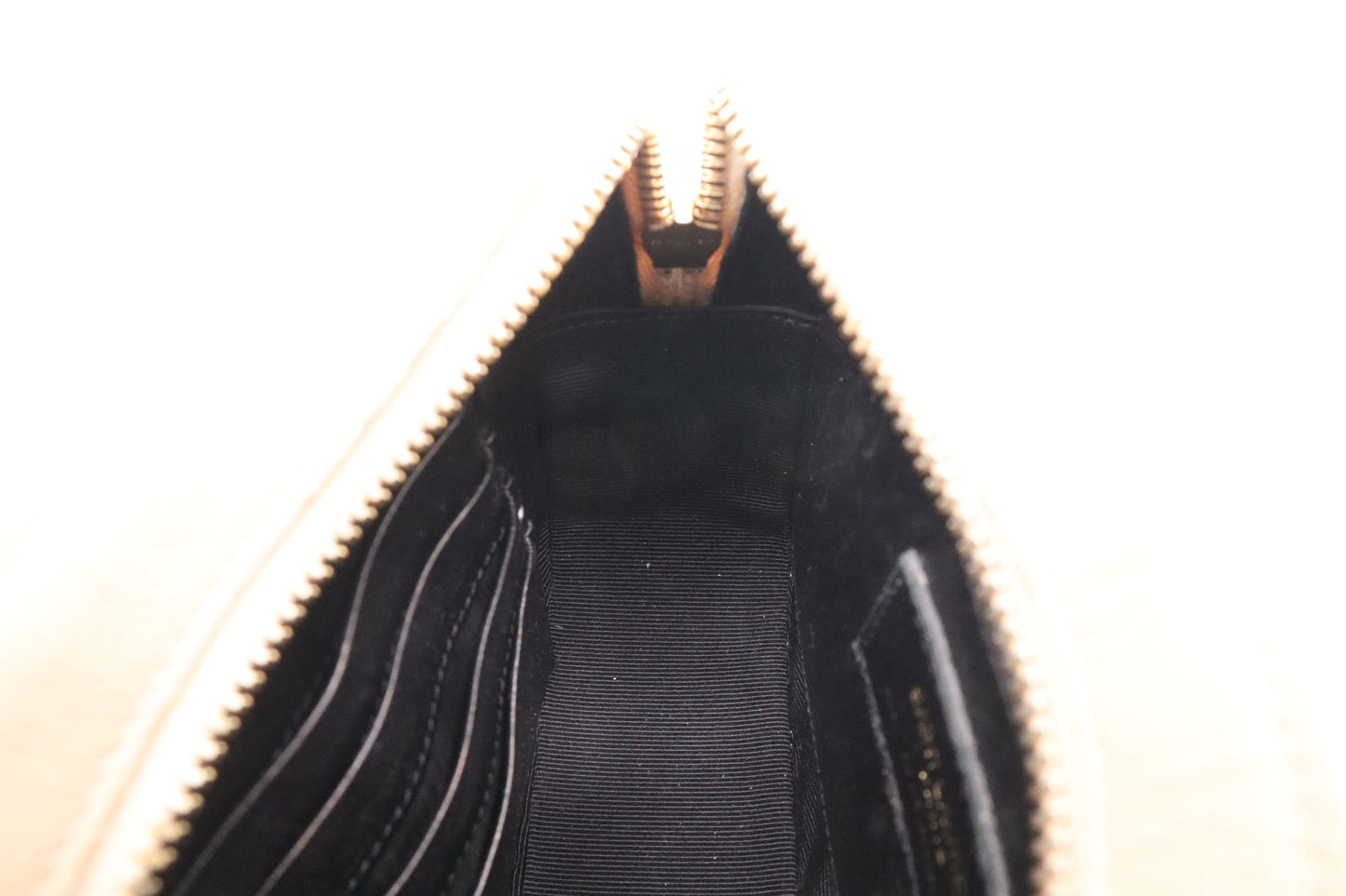 YSL Saint Laurent Crossbody Bag in Beige Pebbled Leather