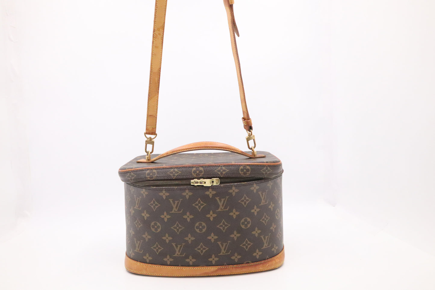 Louis Vuitton Nice Vanity Bag in Monogram Canvas
