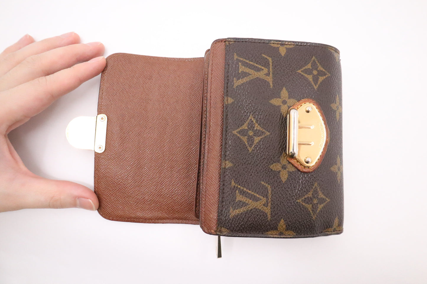 Louis Vuitton Joey Wallet in Monogram Canvas