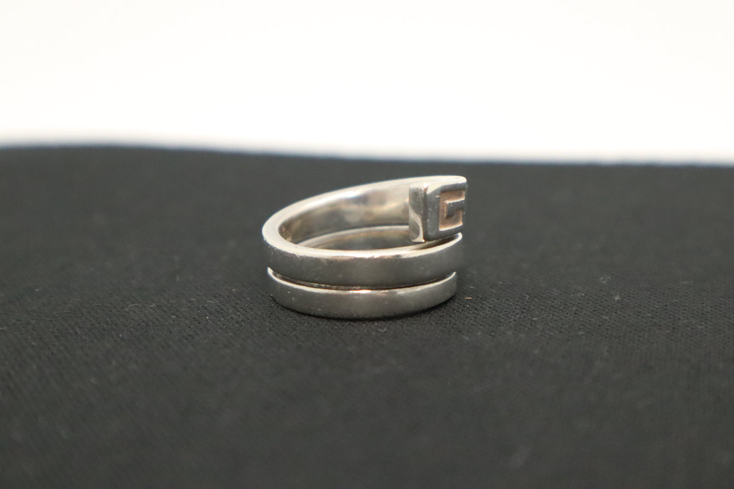 Gucci Sprial G Ring in Sterling Silver