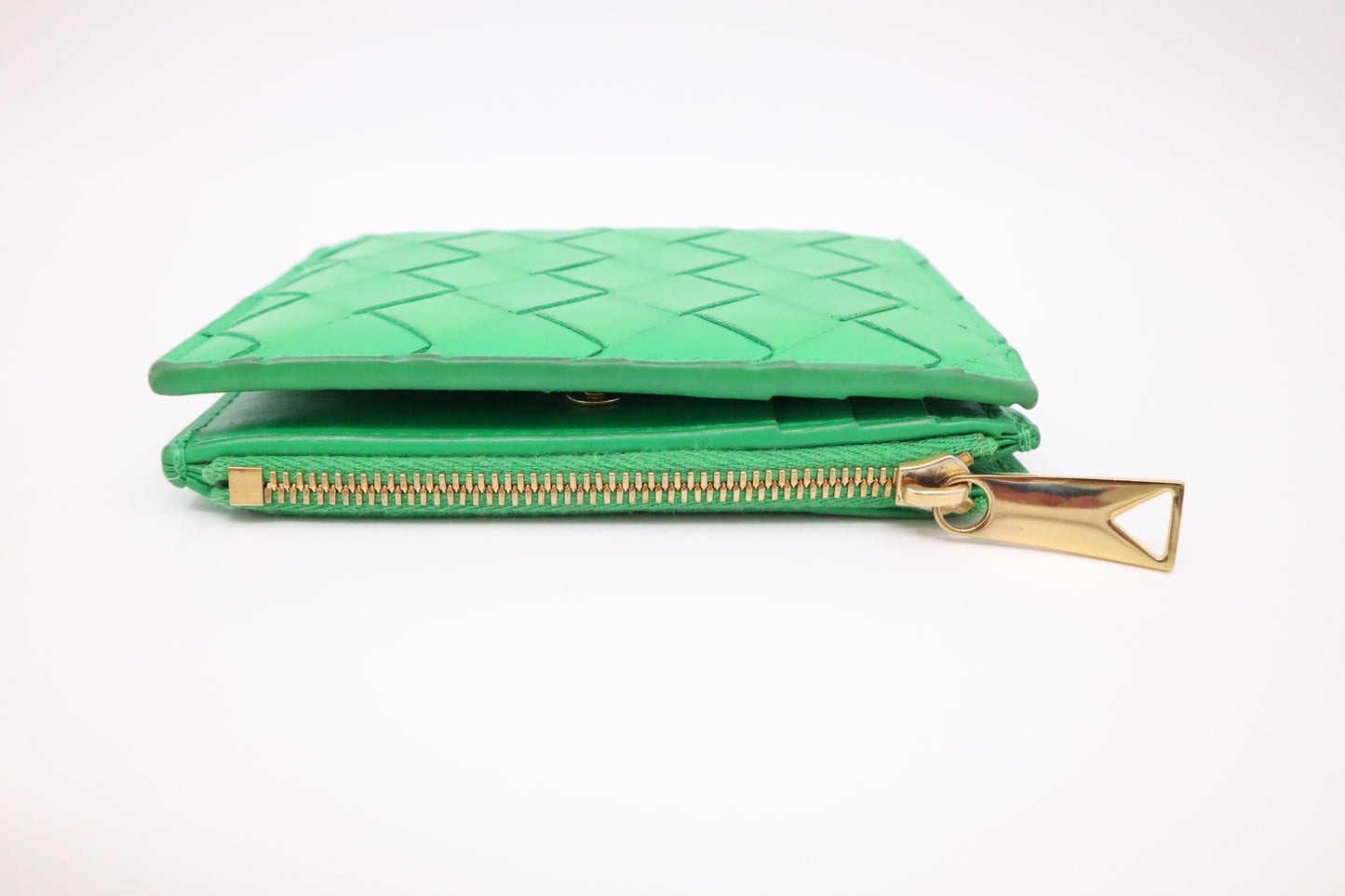 Bottega Veneta Wallet in Green Intrecciato Leather