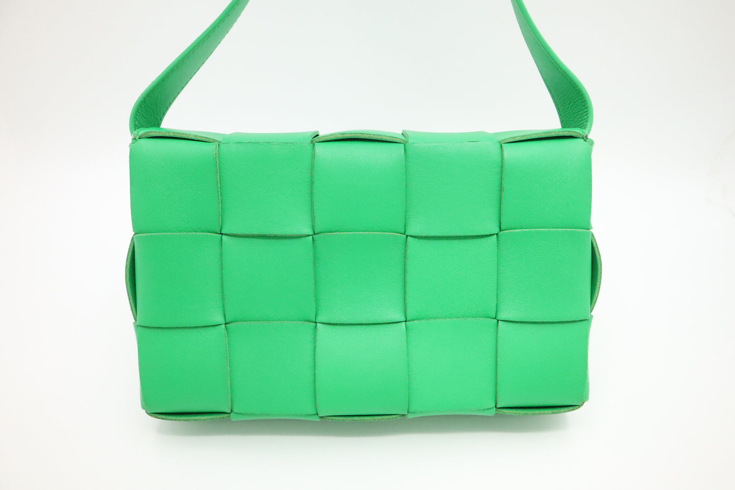 Bottega Veneta Cassette in Green Intrecciato Leather