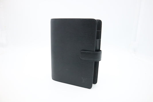 Louis Vuitton Agenda MM in Black Epi Leather