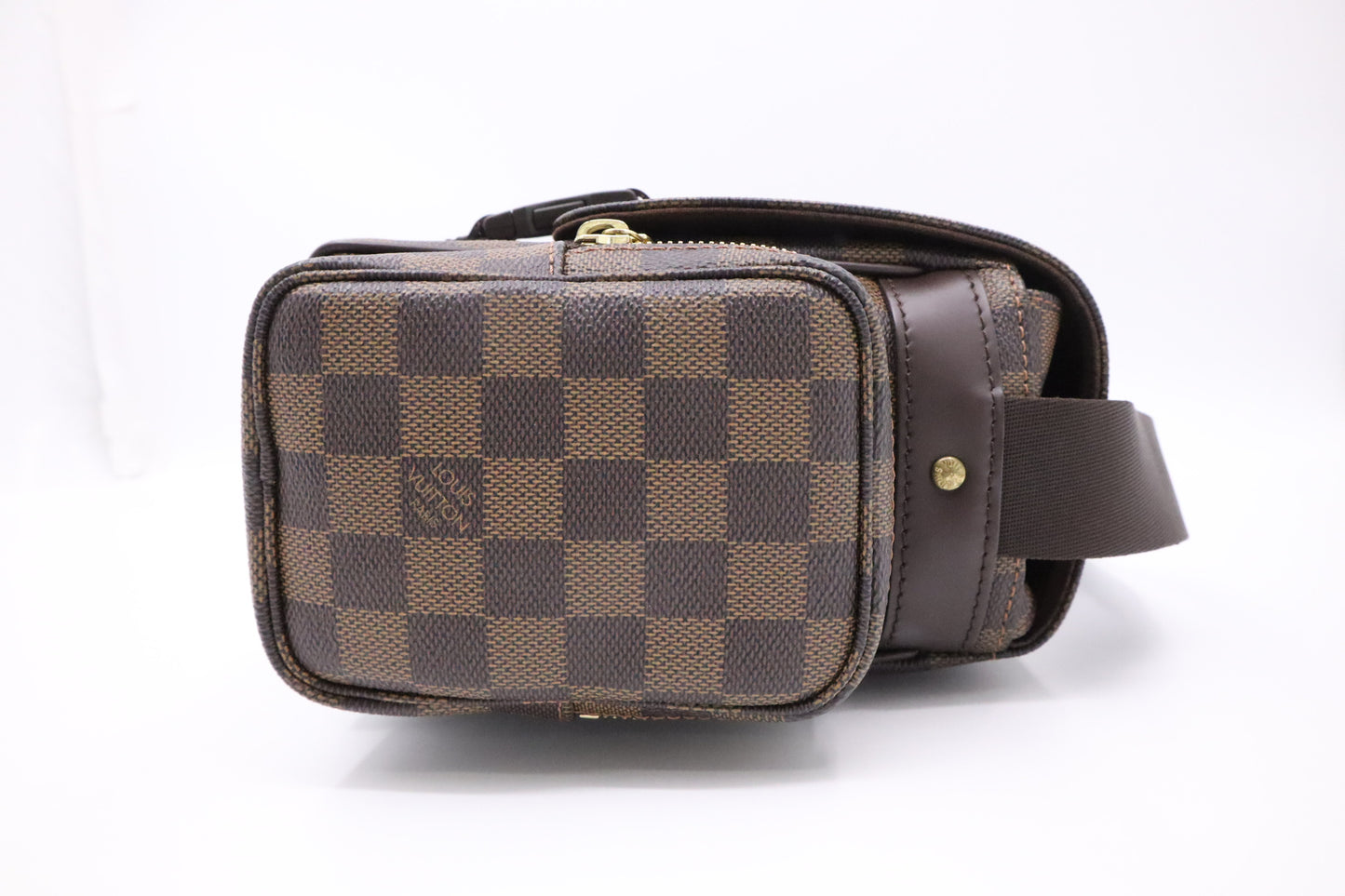 Louis Vuitton Reporter Melville in Damier Ebene Canvas