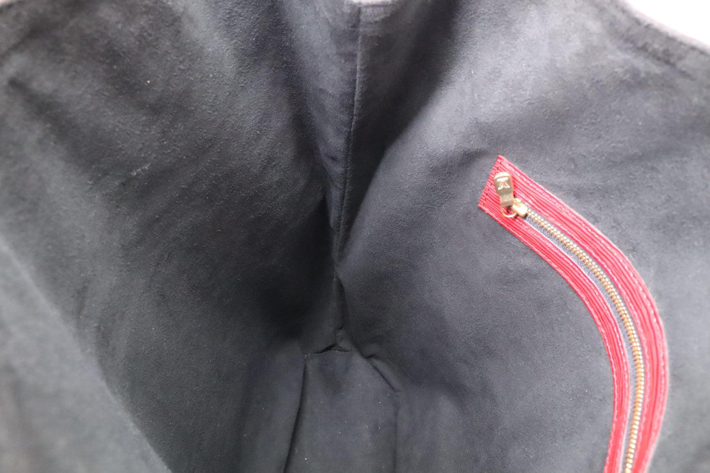 Louis Vuitton Randonnee GM in Red Epi Leather