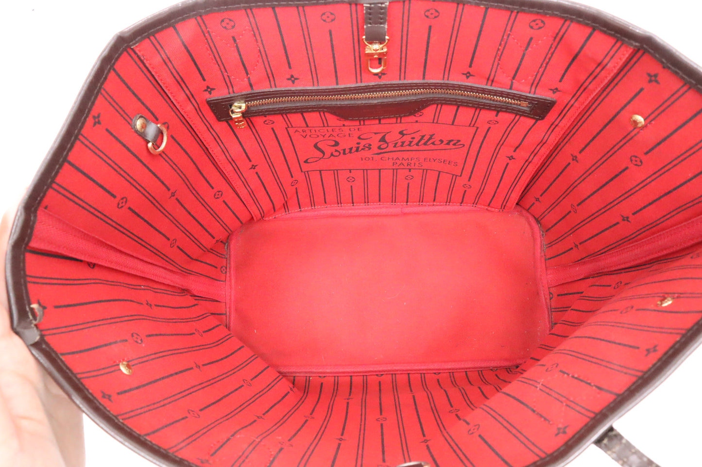 Louis Vuitton Neverfull MM in Damier Ebene Canvas