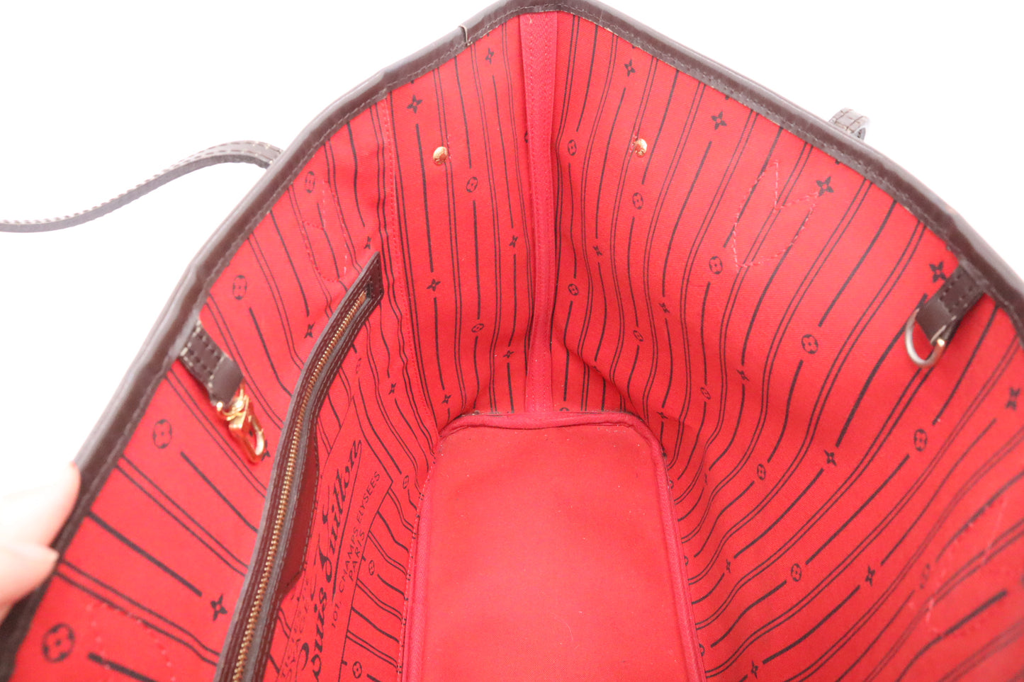 Louis Vuitton Neverfull MM in Damier Ebene Canvas