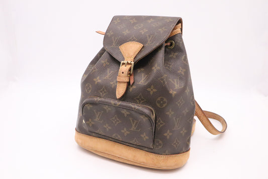 Louis Vuitton Montsouris MM in Monogram Canvas
