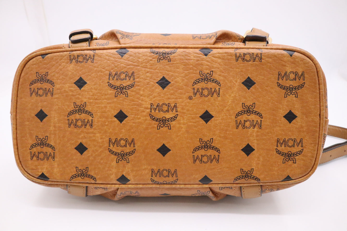 MCM Shoulder Bag in Cognac Visetos Canvas