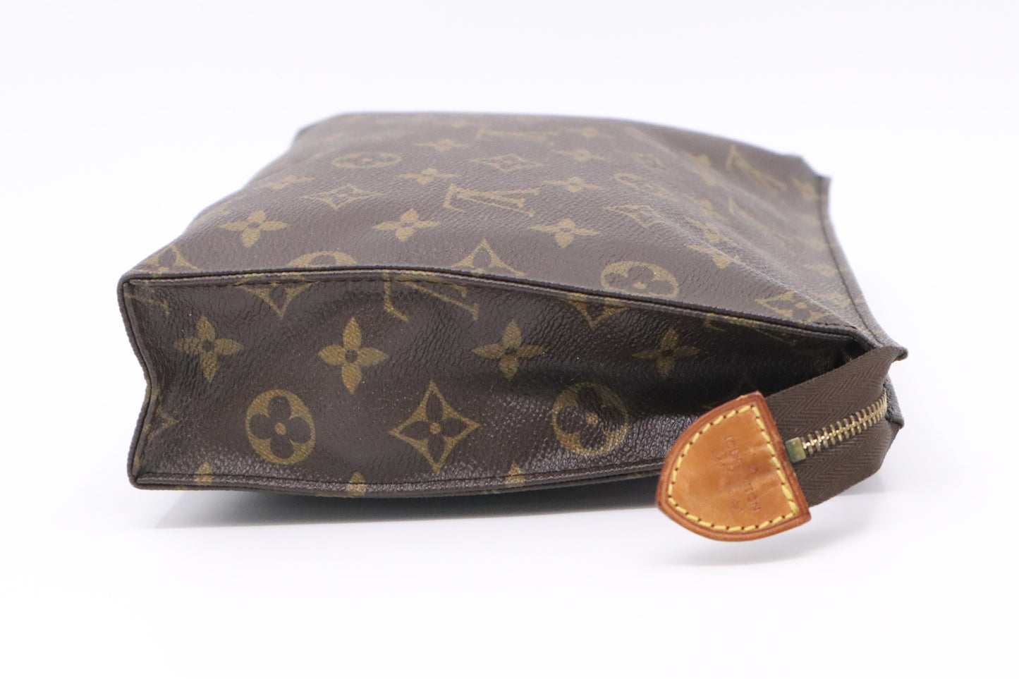 Louis Vuitton Toiletry 26 in Monogram Canvas