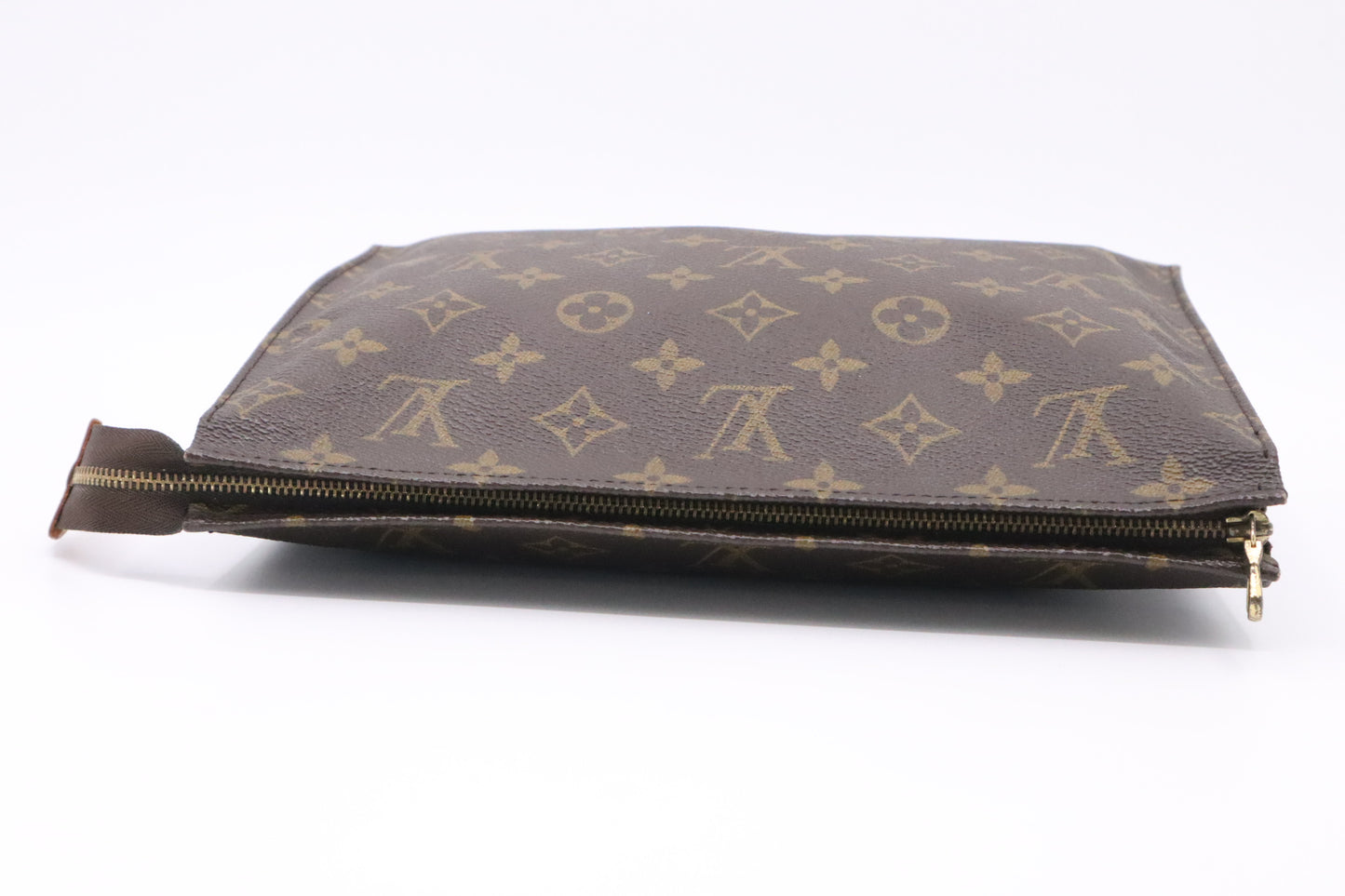 Louis Vuitton Toiletry 26 in Monogram Canvas