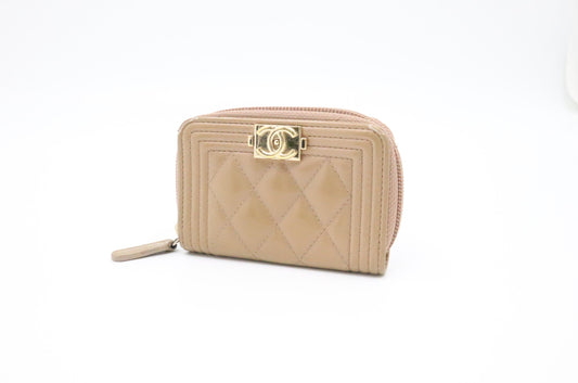 Chanel Boy Card Case in Iridescent Beige Patent Leather