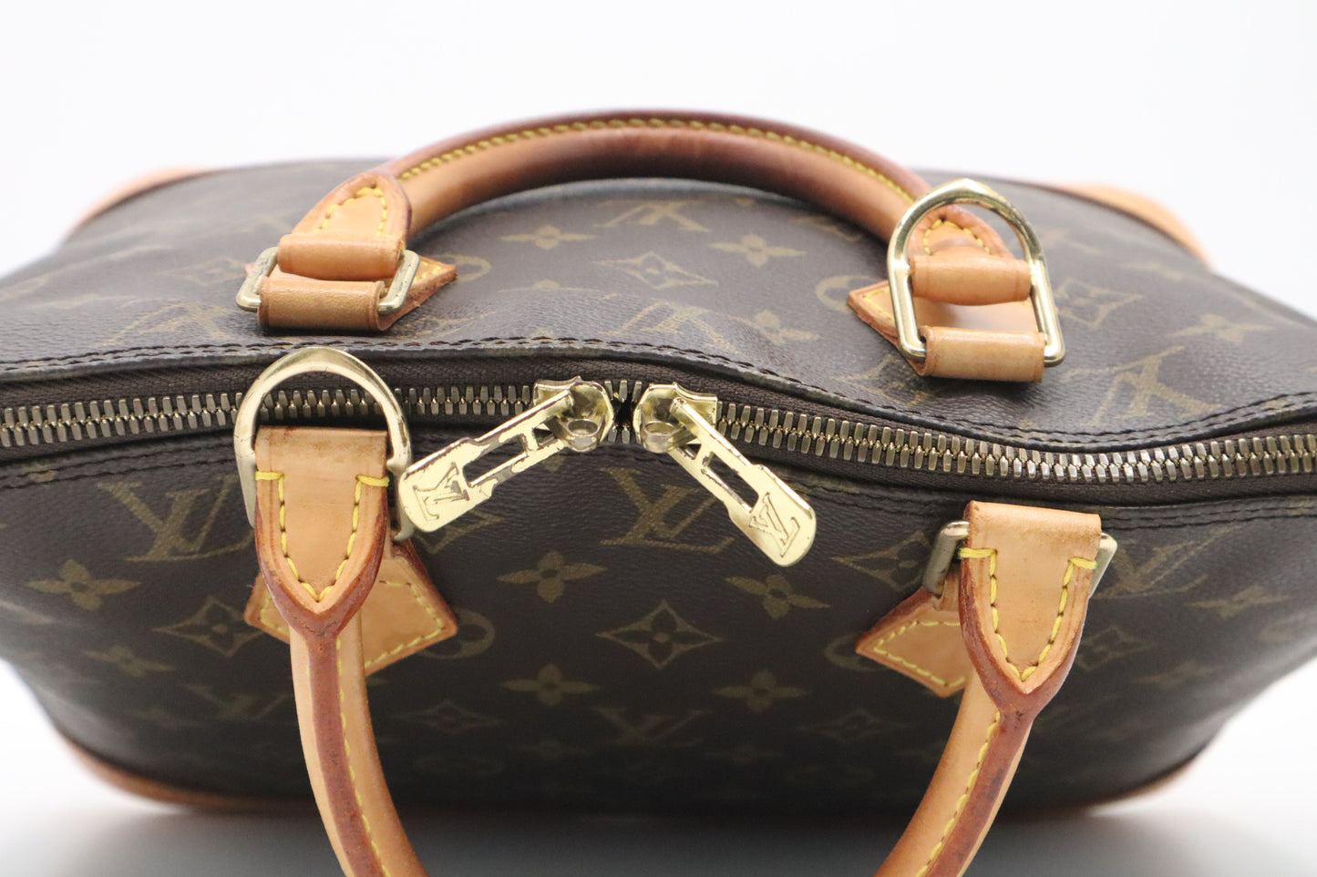 Louis Vuitton Alma in Monogram Canvas