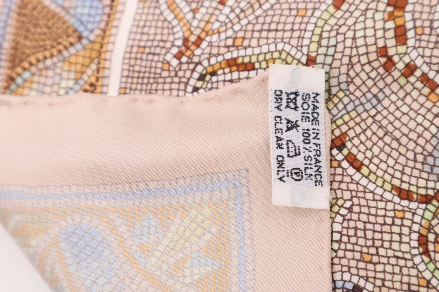 Hermes "Pavement" Gavroche Carre 45 in Pink Silk