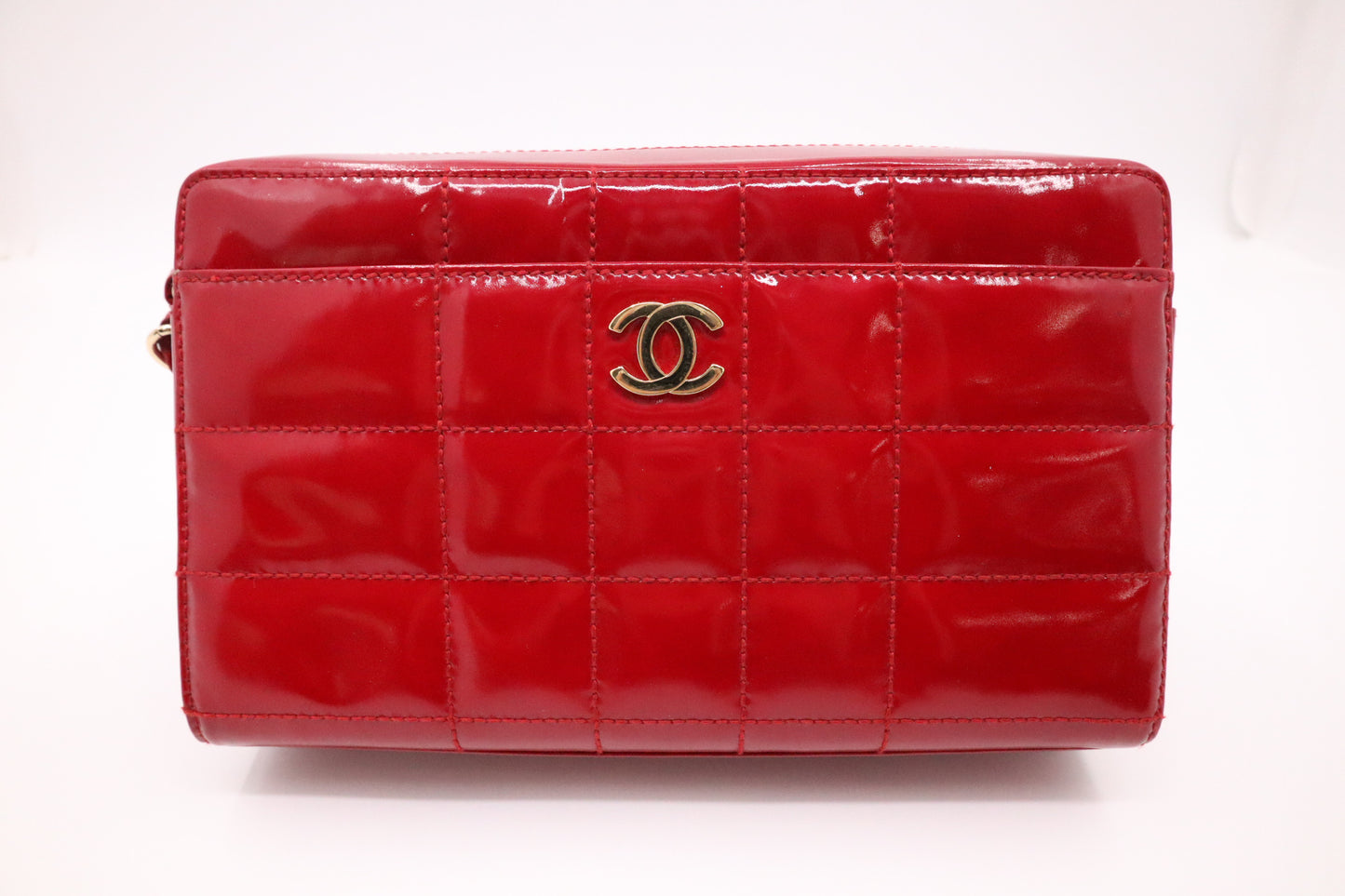 Chanel Camera Bag in Red Patent Leather