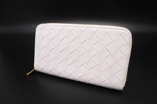 Bottega Veneta Zippy Wallet in White Intrecciato Leather