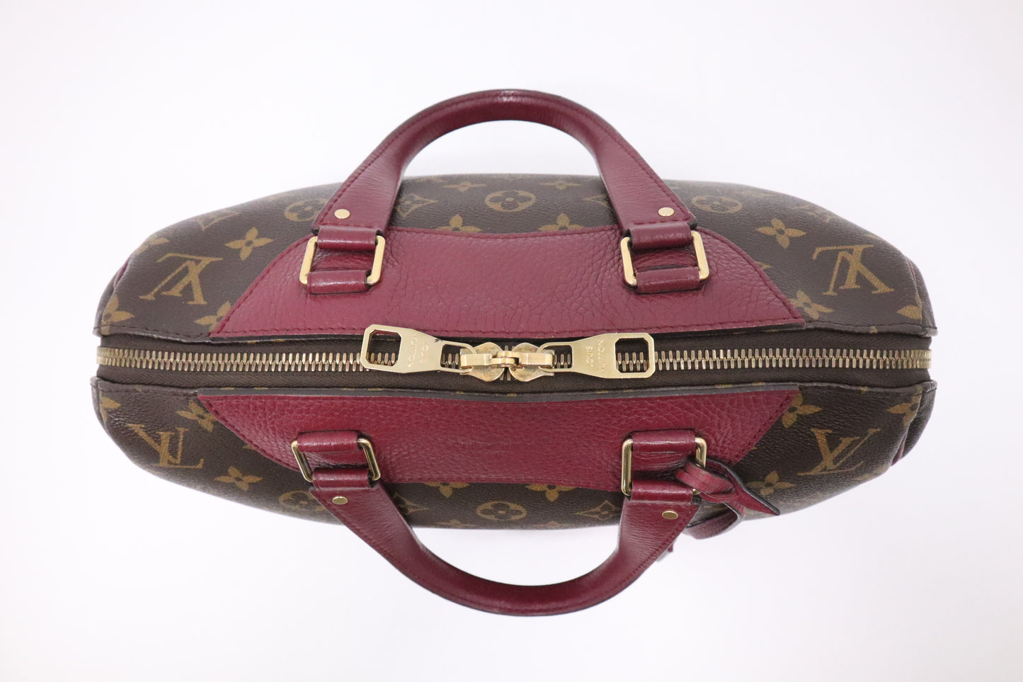 Louis Vuitton Retiro NM in Monogram Canvas and Aurore Leather