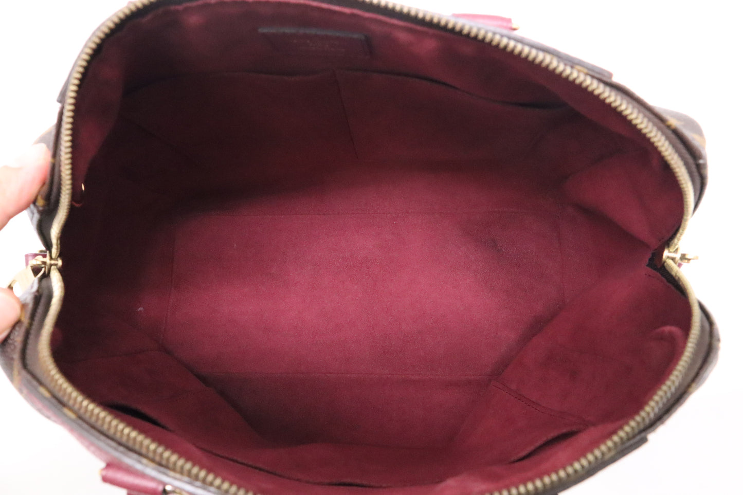 Louis Vuitton Retiro NM in Monogram Canvas and Aurore Leather