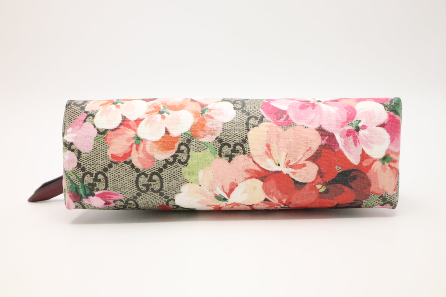 Gucci Pouch in Pink Blooms GG Canvas